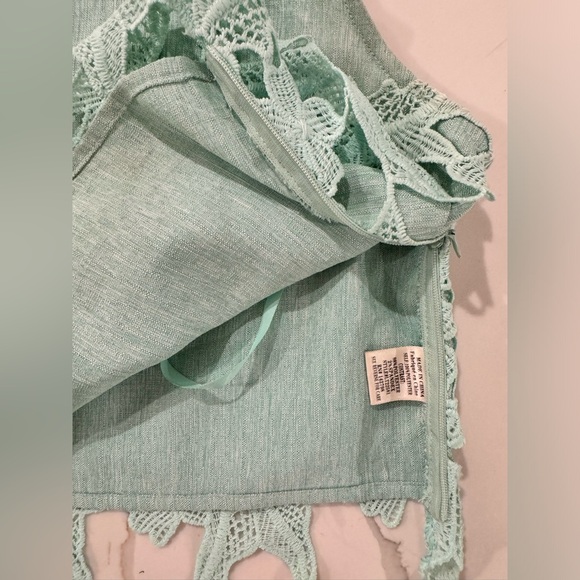 Linen Coral design tank top - crop - Picture 2 of 4